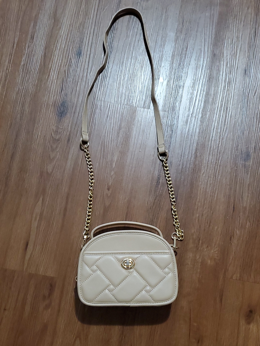 Cream Quilted Crossbody Bag with Gold Chain Strap